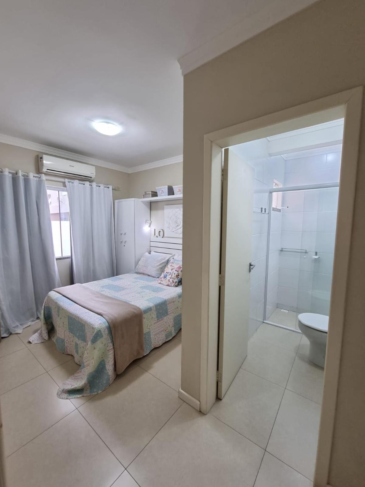 Apartamentos Proximo A Praia Bombinhas Ruang foto
